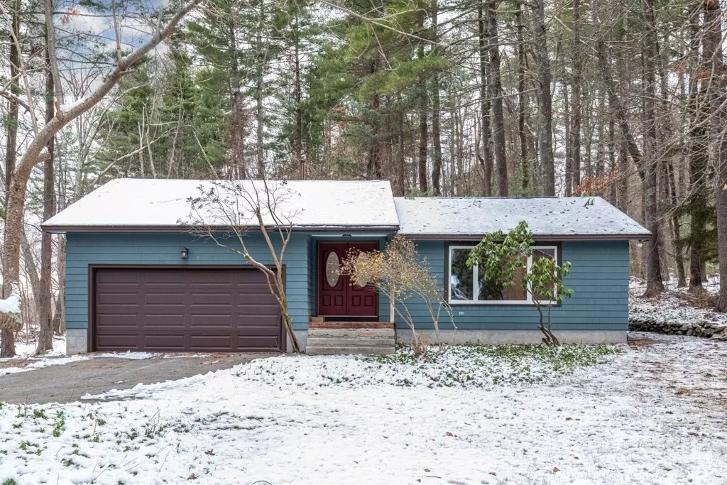 Stow, MA 01775,18 Hillcrest Ave