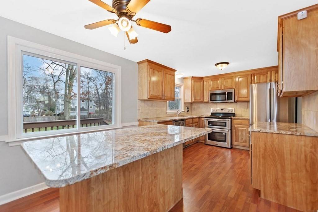 Bellingham, MA 02019,21 Laurel Ln