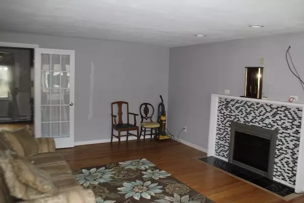 Agawam, MA 01001,263 Elm Street