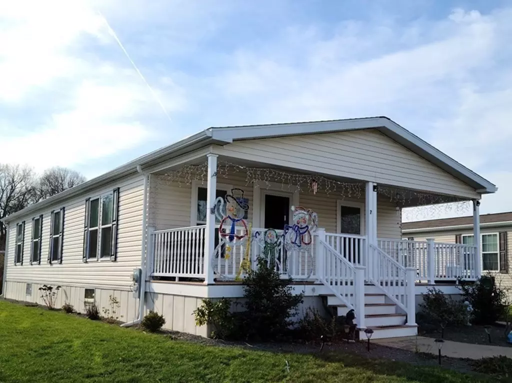 West Bridgewater, MA 02379,7 Jason Way