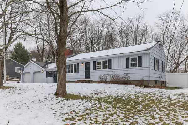 Acton, MA 01720,10 Lillian Road