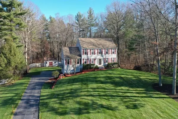 36 Ridge Rd, Pepperell, MA 01463