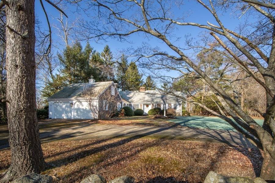 196 Spring St, Marshfield, MA 02050