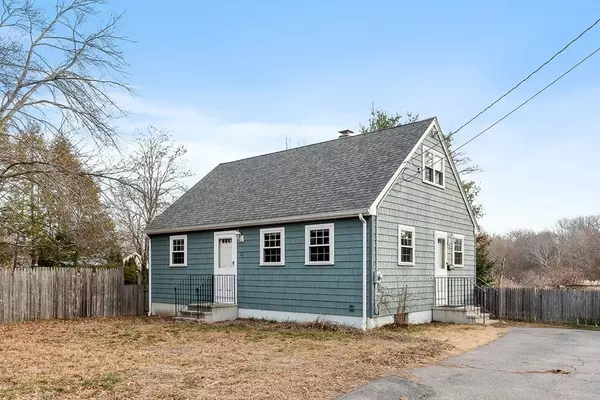 Salisbury, MA 01952,12 Sandy Lane