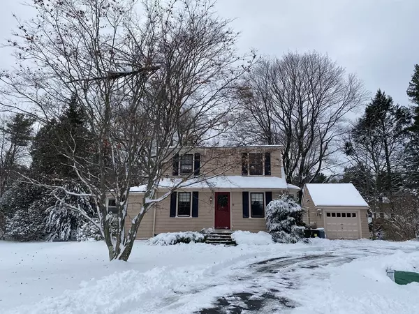 58 Taunton St, Plainville, MA 02762