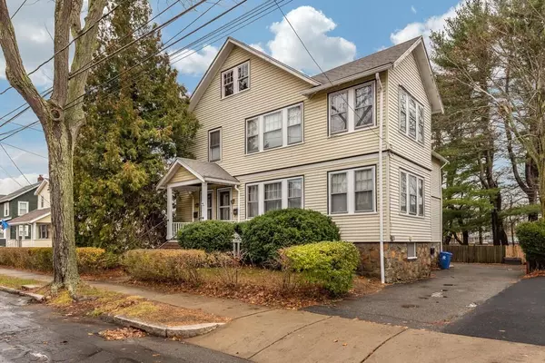 50 Emerson St, Wakefield, MA 01880