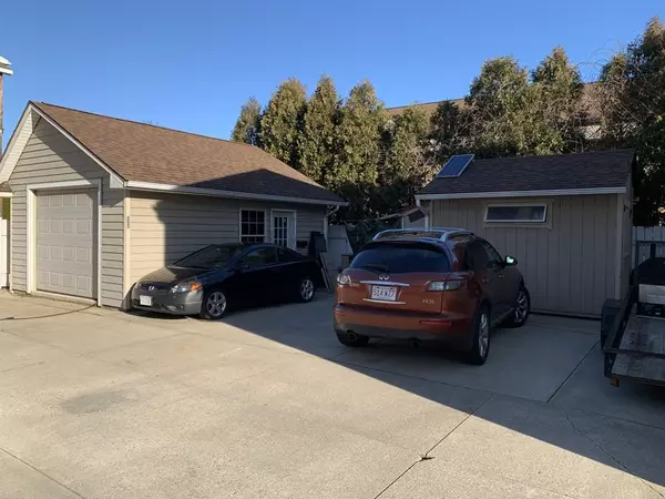 West Springfield, MA 01089,20-22 Merrick Street