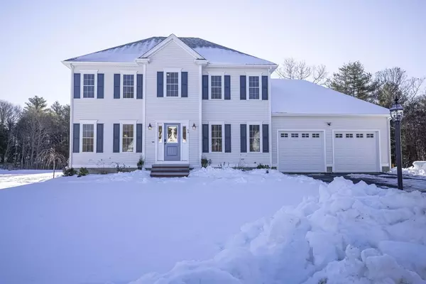 64 Lois Lane, Taunton, MA 02780