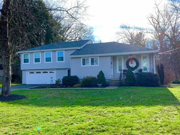 37 Captain Road, Longmeadow, MA 01106