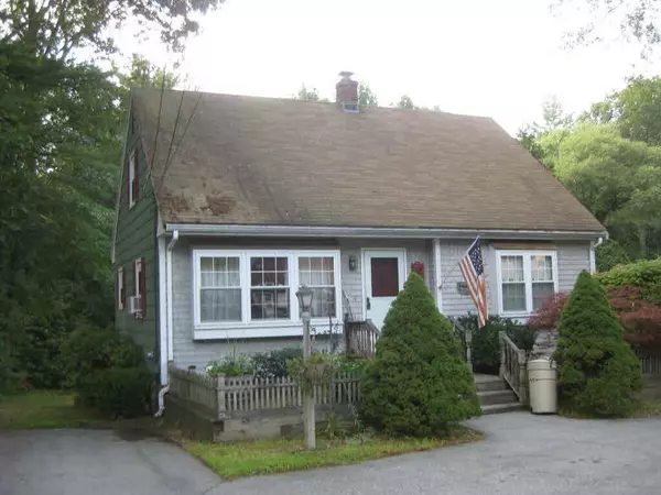 139 Blackstone St, Blackstone, MA 01504