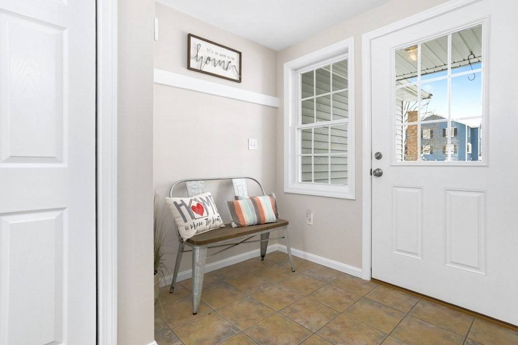 Peabody, MA 01960,10 Amanda Way