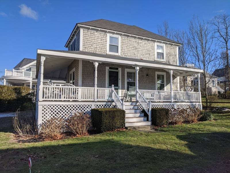 7 Chester Road, Falmouth, MA 02556