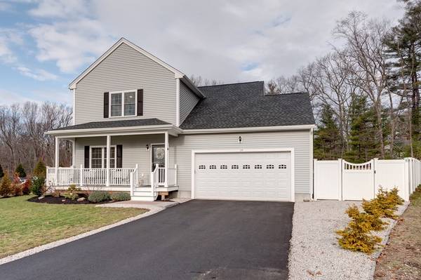 19 Hunters Ct, Sutton, MA 01590