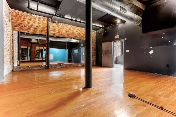 454 Hanover Street #C, Boston, MA 02113