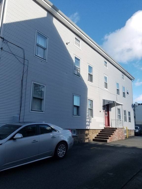 Fall River, MA 02720,71 Davis St