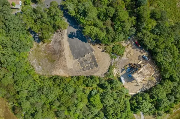 Wareham, MA 02571,11 Murphy St