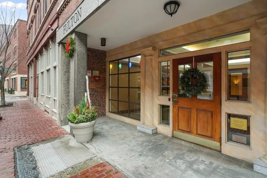 100 Fulton Street #4P, Boston, MA 02109