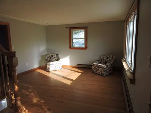 Southampton, MA 01073,8 Bluemer Rd