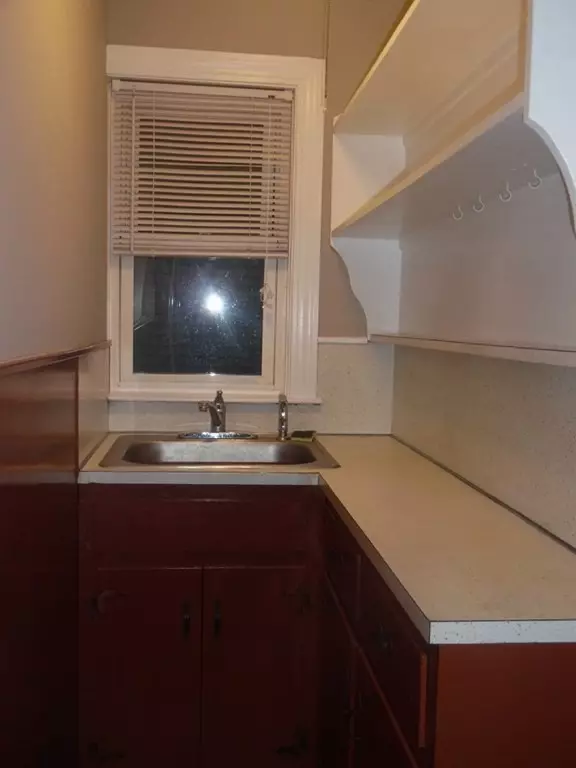 Warren, RI 02885,90 Main St