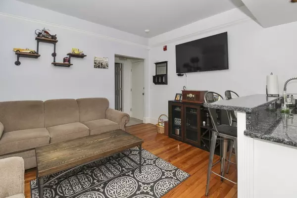 Winthrop, MA 02152,173-175 Shirley St #5