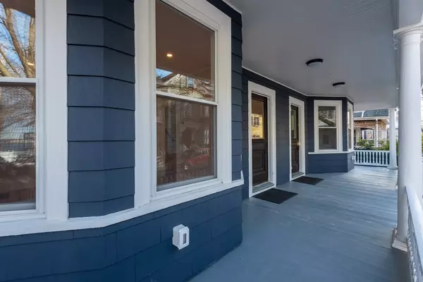 Salem, MA 01970,32 Briggs St #1