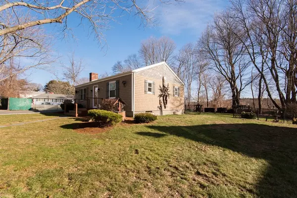 Fall River, MA 02720,535 Hyacinth Street