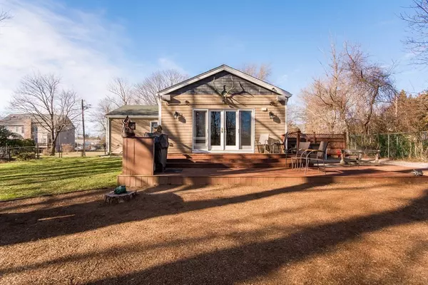 Fall River, MA 02720,535 Hyacinth Street