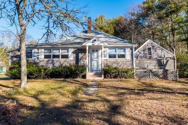 19 Cahoon Rd, Wareham, MA 02558