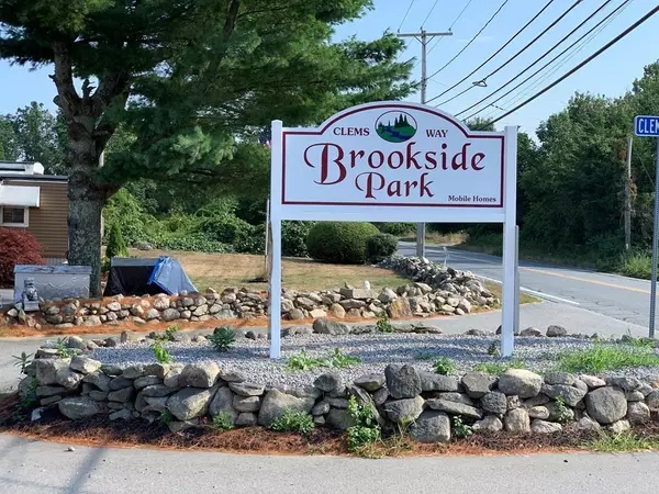 Acushnet, MA 02743,1094 Main St