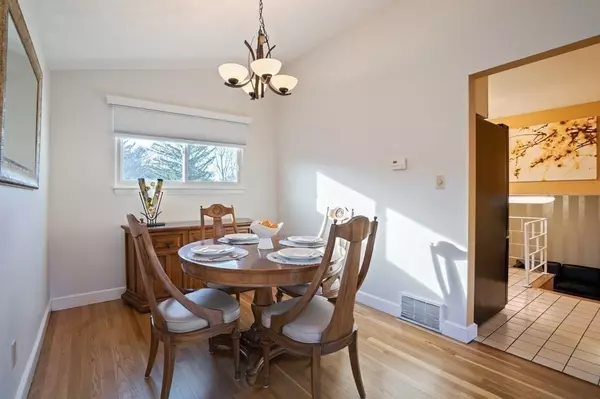 Needham, MA 02494,32 Daley Street