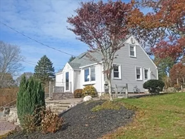 72 Taunton Street, Lakeville, MA 02347