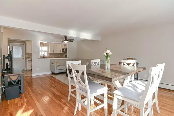 Wakefield, MA 01880,98 Cedar St #19