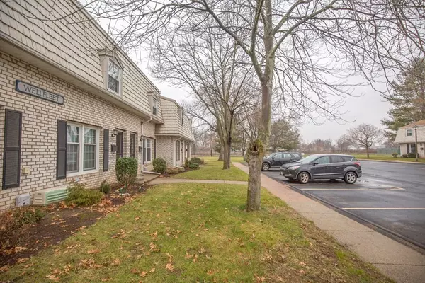 Agawam, MA 01001,125 Corey Colonial #125