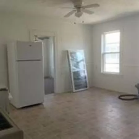 Blackstone, MA 01504,28 Richmond St