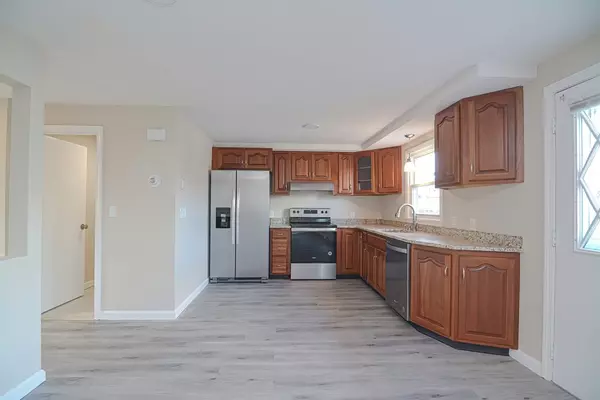 Saugus, MA 01906,7 Saugus Ave