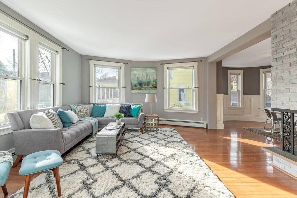Medford, MA 02155,48 Farragut Avenue