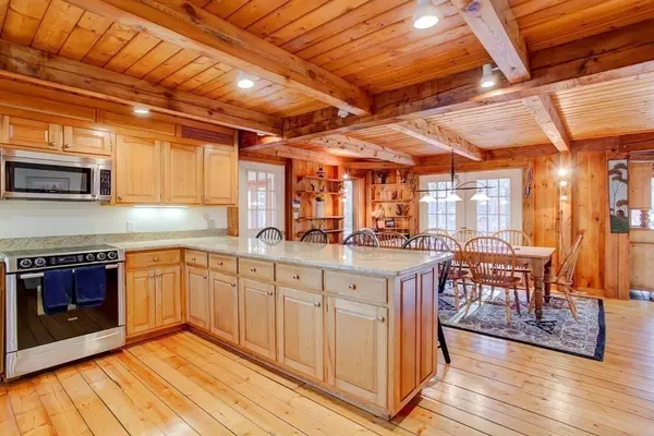 Carlisle, MA 01741,51 Litchfield Drive