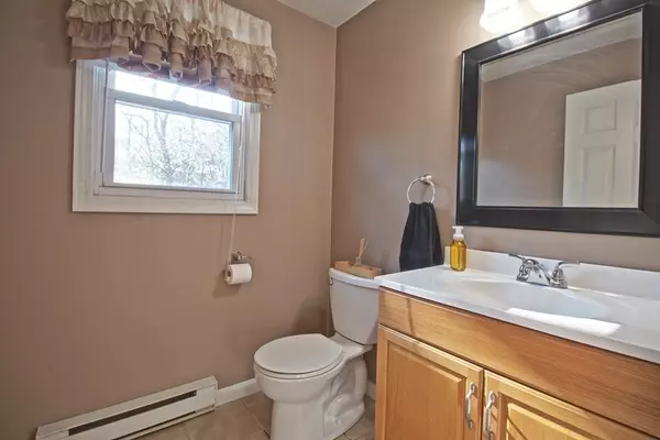 Plainville, MA 02762,52 George St #A