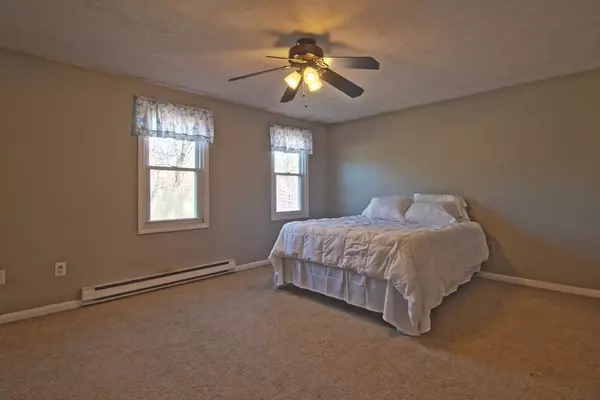 Plainville, MA 02762,52 George St #A