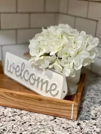 Agawam, MA 01001,63 Corey Colonial #63