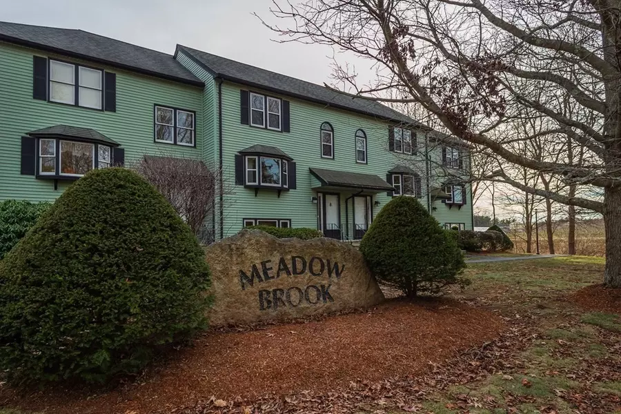 3 Meadowbrook Rd #3, Millis, MA 02054