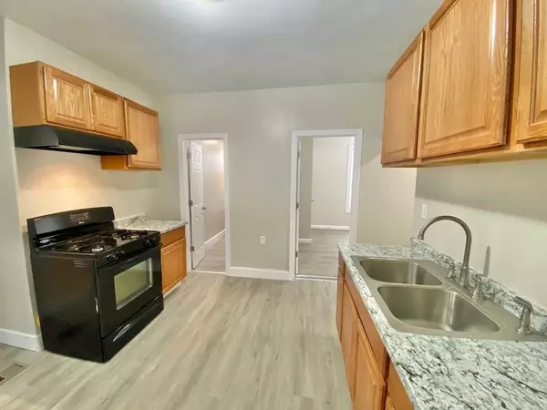Springfield, MA 01105,39 Acushnet Avenue #1st Floor