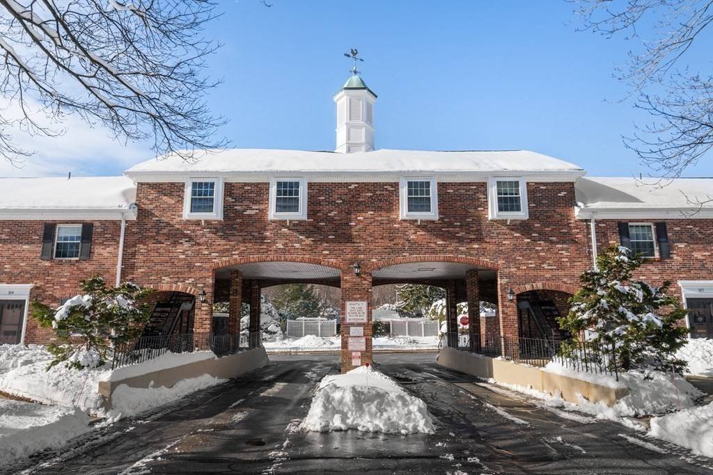 Framingham, MA 01701,211 Windsor Drive #211