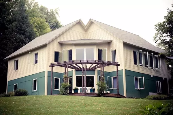 Leyden, MA 01337,407 West Leyden Road