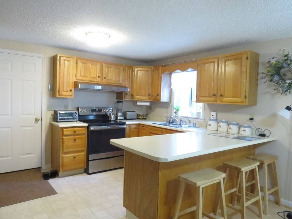 Hampstead, NH 03841,12 Granite Cir