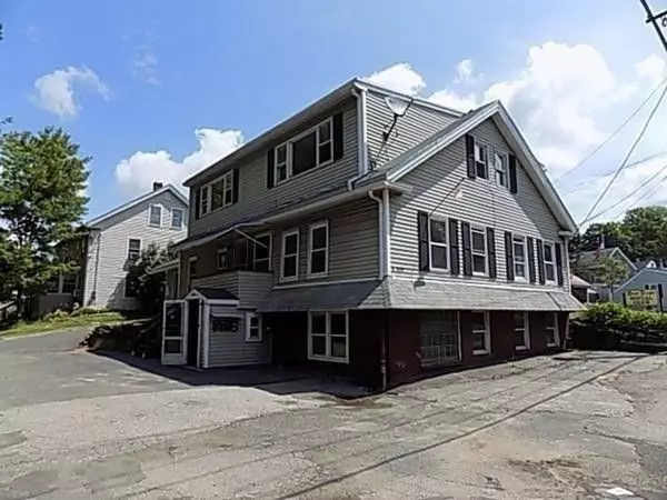 4 East St, Ware, MA 01082