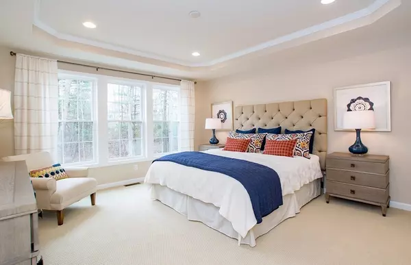 Upton, MA 01568,17 Jackson Drive #23