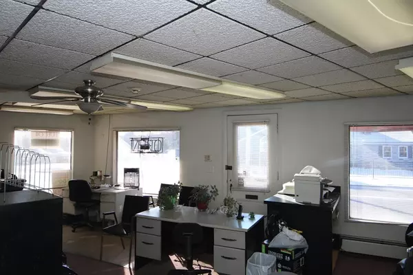 Saugus, MA 01906,133 Essex Street