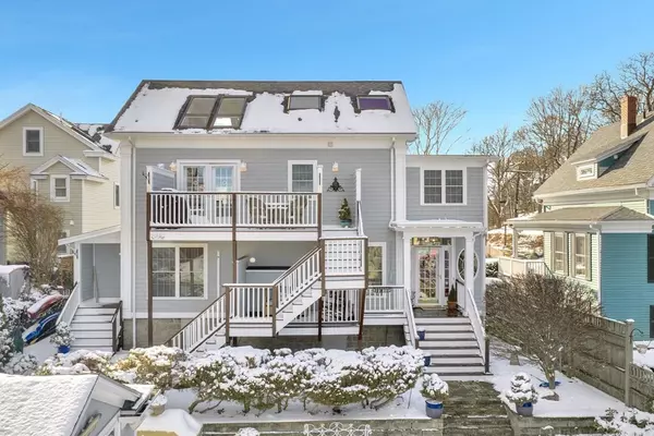 38 Rocky Neck Ave, Gloucester, MA 01930