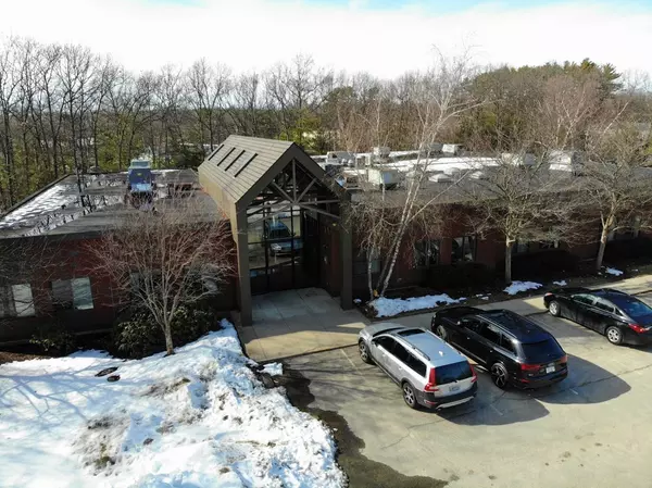 100 John L Dietsch Sq, North Attleboro, MA 02763
